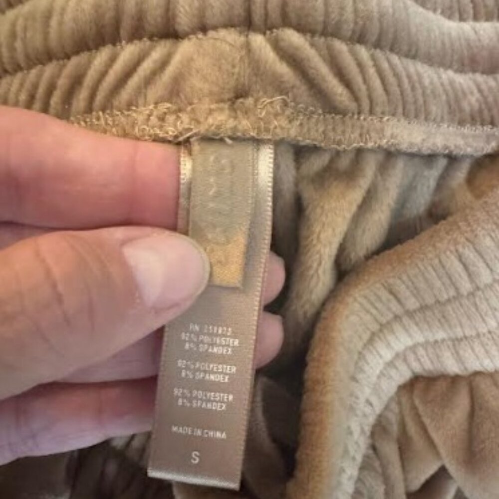 Skims Velour Track Pants - Picture 3 of 11
